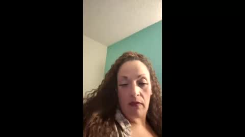 sismarie83 online show from April 12, 6:13 pm