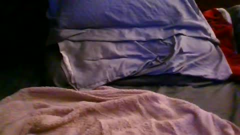 Snapshot of sissyandi38 chatting on October 27, 12:36 am wants to suck cock online show from October 27, 12:36 am