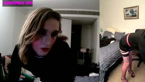 Snapshot of sissycdmish chatting on October 17, 3:14 pm SissyCDMish online show from October 17, 3:14 pm