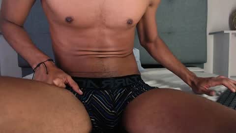 Snapshot of sissydoll_ chatting on January 5, 9:47 pm TOMY online show from January 5, 9:47 pm