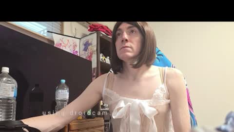 sissyicy online show from November 2, 7:44 am