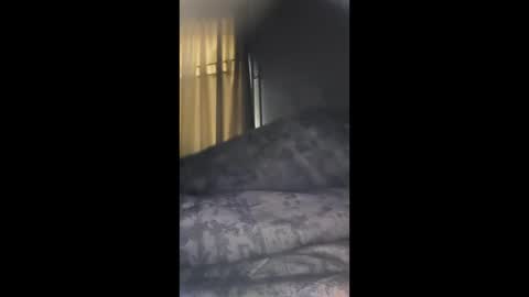 Snapshot of sissyj1986 chatting on May 9, 6:18 am sissyj1986 online show from May 9, 6:18 am