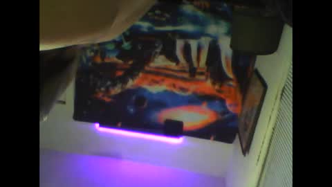 Snapshot of six_will_do chatting on December 4, 8:56 am Jimmy B online show from December 4, 8:56 am