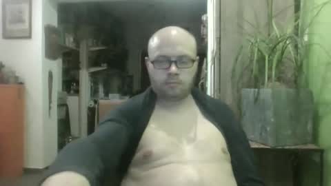 Snapshot of sixten113 chatting on March 4, 6:03 pm sixten113 online show from March 4, 6:03 pm