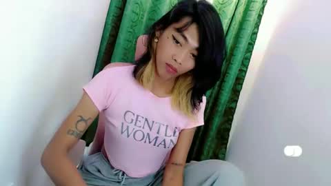 Snapshot of sizka_ford chatting on October 4, 10:30 pm Sizka online show from October 4, 10:30 pm