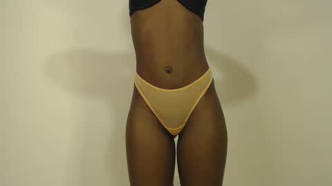 sizzly_ass online show from May 27, 2:58 pm