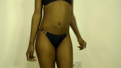 Snapshot of sizzly_ass chatting on July 9, 2:43 pm sizzly_ass online show from July 9, 2:43 pm
