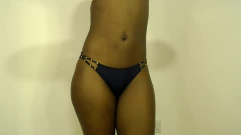 Snapshot of sizzly_ass chatting on July 25, 12:03 pm sizzly_ass online show from July 25, 12:03 pm