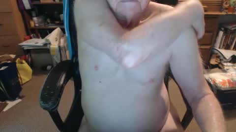 Snapshot of sjbottomboi chatting on May 28, 2:36 pm sjbottomboi online show from May 28, 2:36 pm