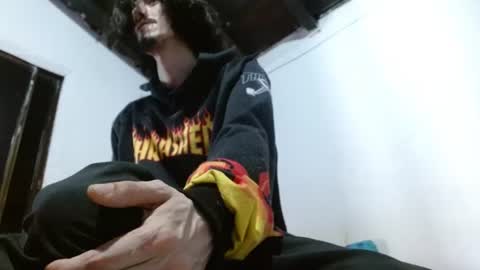 Snapshot of sk8sir chatting on July 17, 7:08 pm sk8sir online show from July 17, 7:08 pm