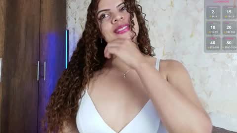 Snapshot of skadi_1 chatting on May 27, 1:57 am Skadi online show from May 27, 1:57 am