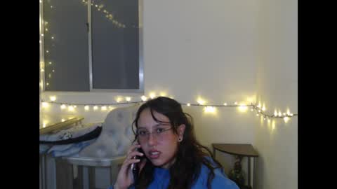 Snapshot of skarlet_adams chatting on February 4, 8:59 pm Alice online show from February 4, 8:59 pm