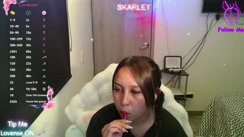 Snapshot of skarlet_adams chatting on September 26, 11:09 pm Alice online show from September 26, 11:09 pm