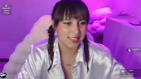 Snapshot of skarlet_adams chatting on August 1, 11:25 pm Alice online show from August 1, 11:25 pm