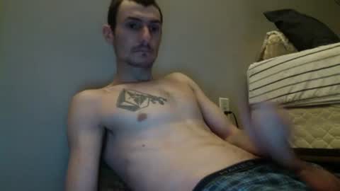 Snapshot of skaterpunk_1992 chatting on August 1, 5:07 am skaterpunk_1992 online show from August 1, 5:07 am