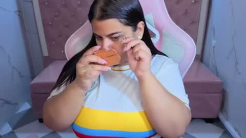 Snapshot of skeler_lovd_b chatting on July 3, 1:17 pm Skarlet online show from July 3, 1:17 pm
