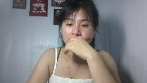 Snapshot of skie1111 chatting on June 3, 2:44 pm Shie online show from June 3, 2:44 pm
