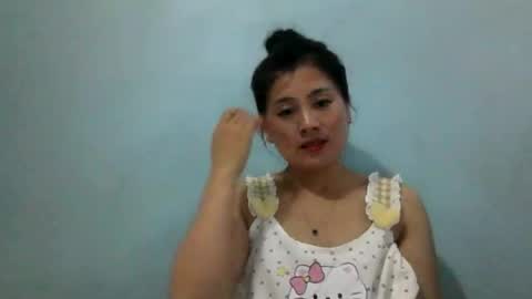 Snapshot of skie1111 chatting on June 7, 5:55 am Shie online show from June 7, 5:55 am