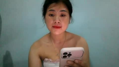 Snapshot of skie1111 chatting on June 19, 5:45 am Shie online show from June 19, 5:45 am