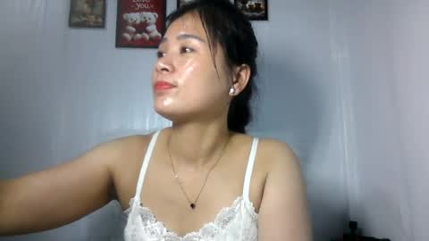 Snapshot of skie1111 chatting on June 21, 1:13 pm Shie online show from June 21, 1:13 pm