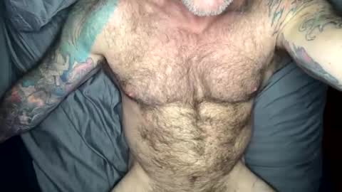 Snapshot of skimaskedbeef chatting on May 17, 9:38 am BEEF online show from May 17, 9:38 am