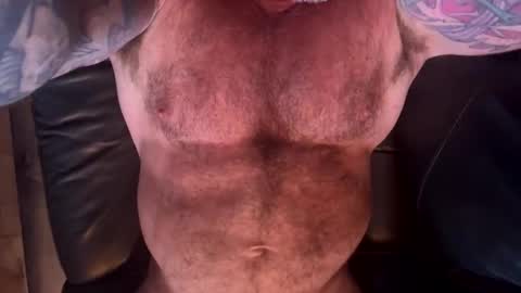 Snapshot of skimaskedbeef chatting on May 23, 4:18 am BEEF online show from May 23, 4:18 am