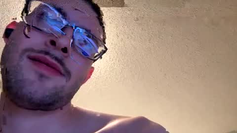 Snapshot of skinndick214 chatting on September 20, 2:01 am daddy online show from September 20, 2:01 am