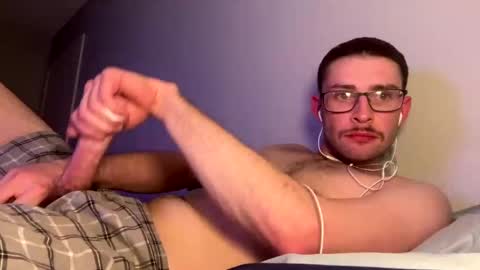 Snapshot of skinndick214 chatting on September 26, 10:19 am daddy online show from September 26, 10:19 am