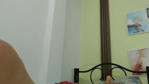 Snapshot of skinny18sexy chatting on June 3, 8:14 pm skinny online show from June 3, 8:14 pm