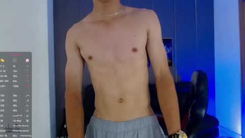 skinny_bigcock20 online show from May 1, 9:52 pm