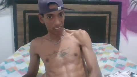 Snapshot of skinny_long_cock chatting on June 14, 3:58 pm Albert online show from June 14, 3:58 pm