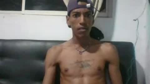 Snapshot of skinny_long_cock chatting on June 15, 10:28 am Albert online show from June 15, 10:28 am
