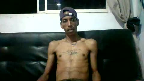 Snapshot of skinny_long_cock chatting on June 19, 9:02 am Albert online show from June 19, 9:02 am