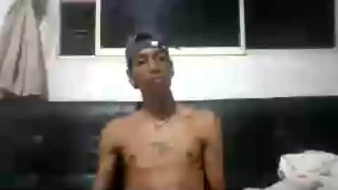 Snapshot of skinny_long_cock chatting on June 30, 3:51 am Albert online show from June 30, 3:51 am