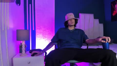 Mac online show from May 1, 1:37 pm