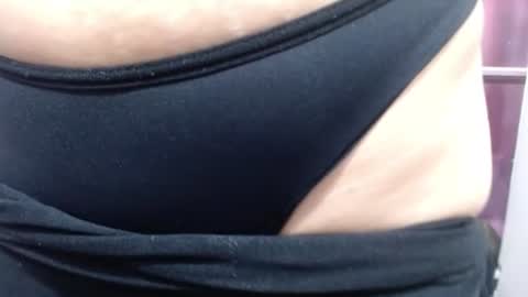 Snapshot of skinny_nastyy chatting on July 23, 2:04 pm Kim skinny online show from July 23, 2:04 pm