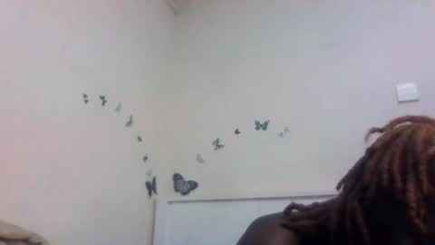 Snapshot of skinny_petite18 chatting on July 8, 1:15 pm Munah online show from July 8, 1:15 pm