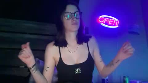 skinnyangel21 online show from February 28, 4:57 am