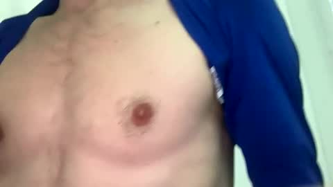 Snapshot of skinnybigdk chatting on December 10, 2:28 pm skinnybigdk online show from December 10, 2:28 pm