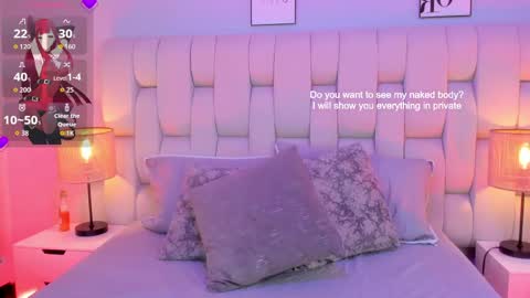 Snapshot of skinnyfoxyy chatting on April 28, 8:25 pm Foxy online show from April 28, 8:25 pm