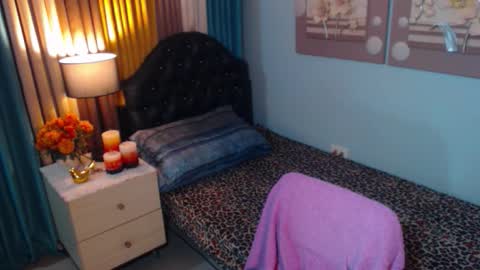 NICOLE online show from October 14, 6:09 pm