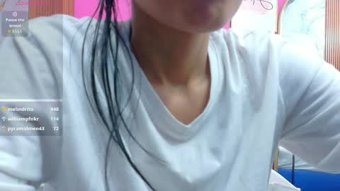 Snapshot of skinnyneighbour_ chatting on May 22, 2:51 am Karla online show from May 22, 2:51 am
