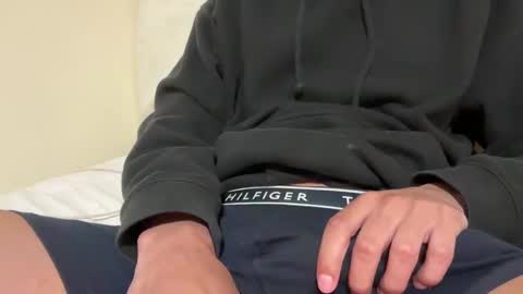 papi online show from October 24, 5:37 am