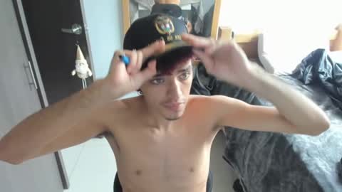 skinnypipe15 online show from November 10, 5:23 pm