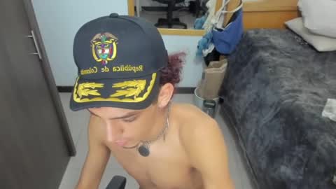 skinnypipe15 online show from November 14, 6:39 pm