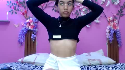 sofia online show from December 5, 1:20 pm