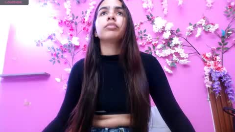 Snapshot of skinnysofia18 chatting on June 20, 2:20 pm sofia online show from June 20, 2:20 pm