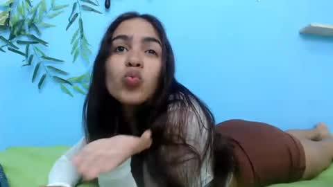 Snapshot of skinnysofia18 chatting on July 13, 2:42 pm sofia online show from July 13, 2:42 pm