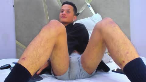 SkinnyZeth online show from October 16, 4:57 am