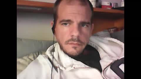 Easy-E online show from October 9, 1:53 pm